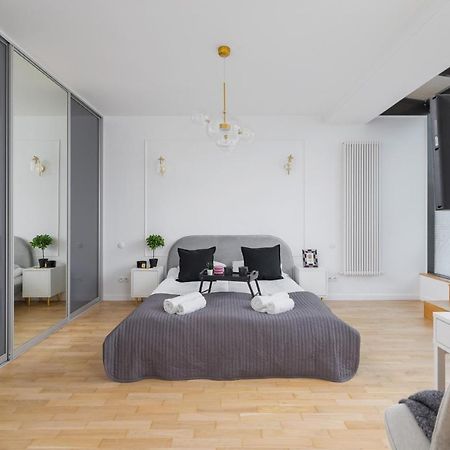 Politechnika Krakowska Apartment By Renters Prestige Exterior photo