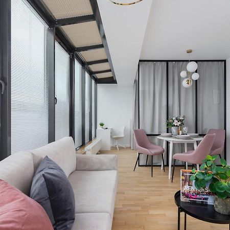 Politechnika Krakowska Apartment By Renters Prestige Exterior photo